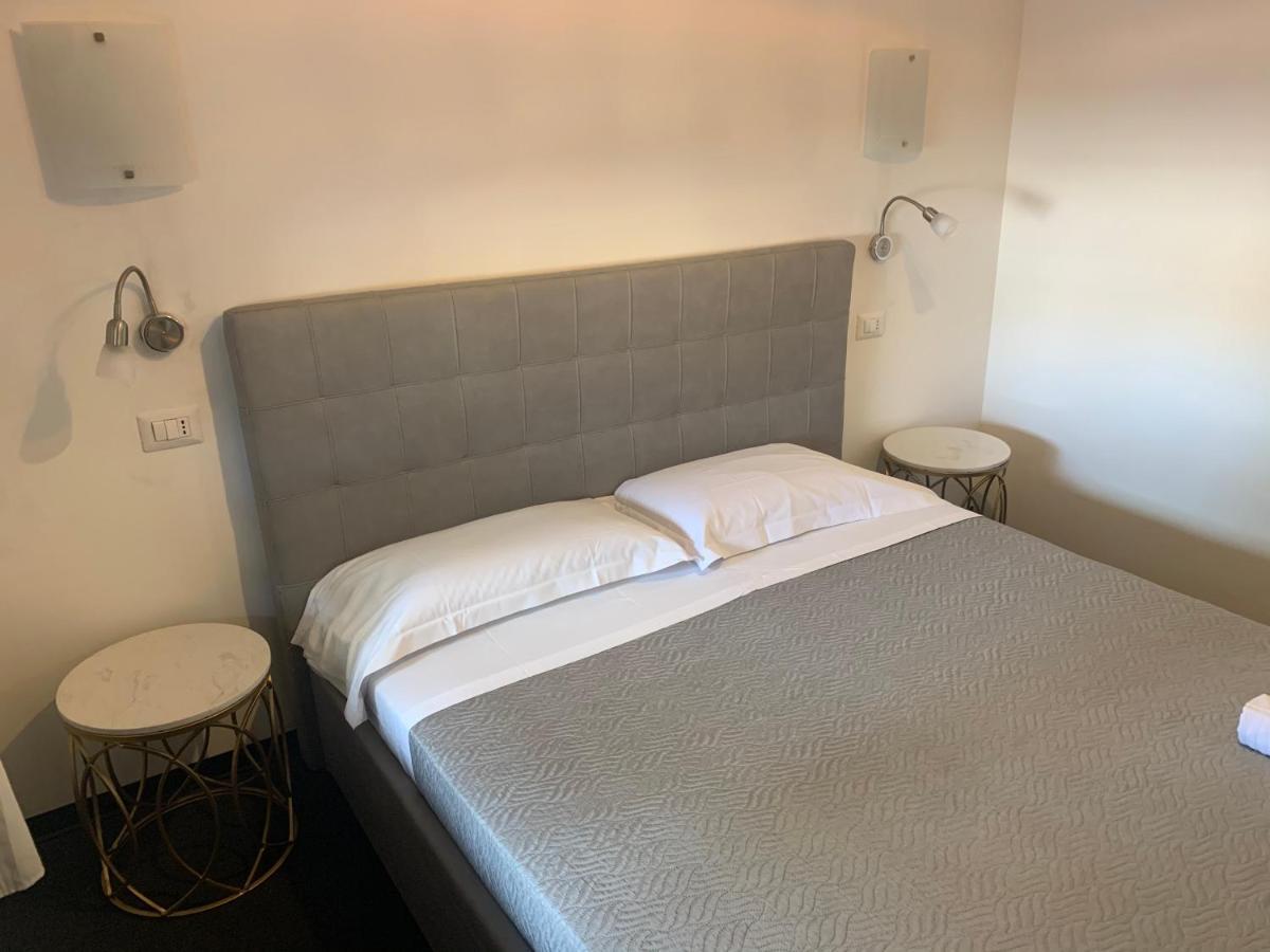 Lungotevere Collection Suite Рим Екстер'єр фото